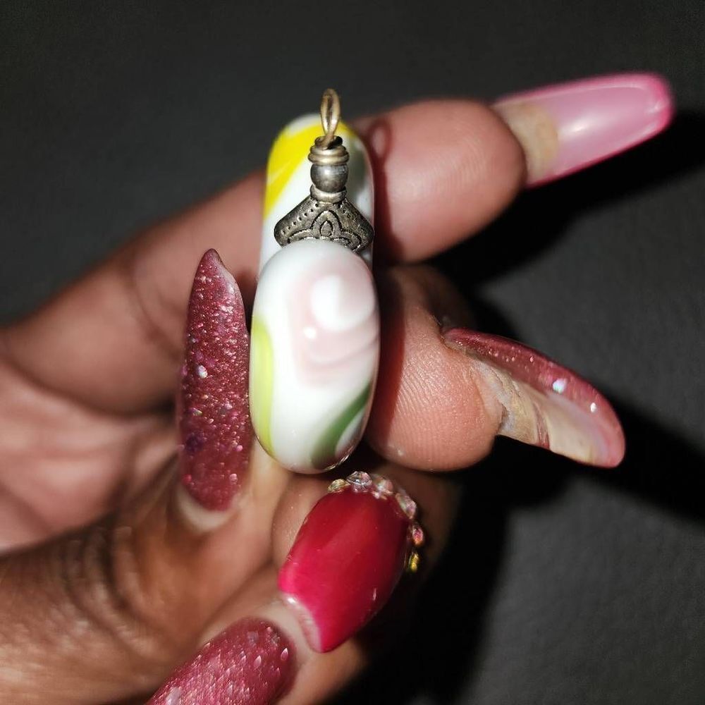 Glass Pendant - Picture 3 of 4